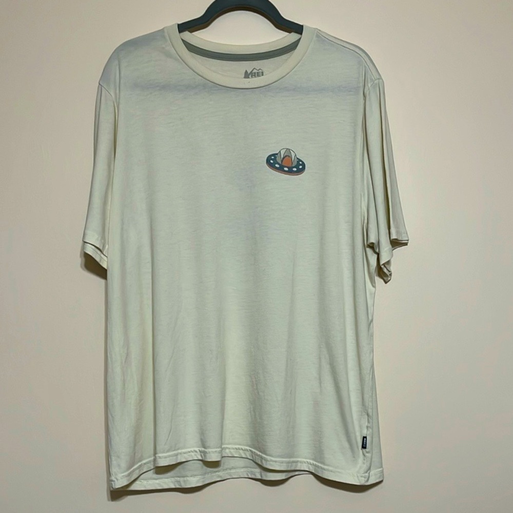 REI Coop Cream Graphic Shirt XL